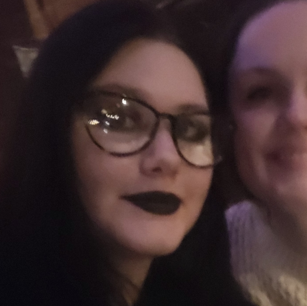 Meet your Posher, Kaylie